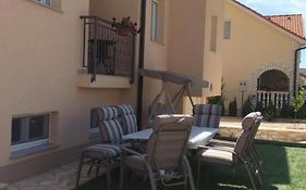 Apartments Lipovica